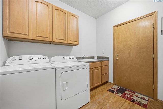 3111 W Canyon Lakes Dr., Kennewick, WA 99337