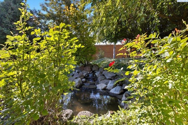 3111 W Canyon Lakes Dr., Kennewick, WA 99337