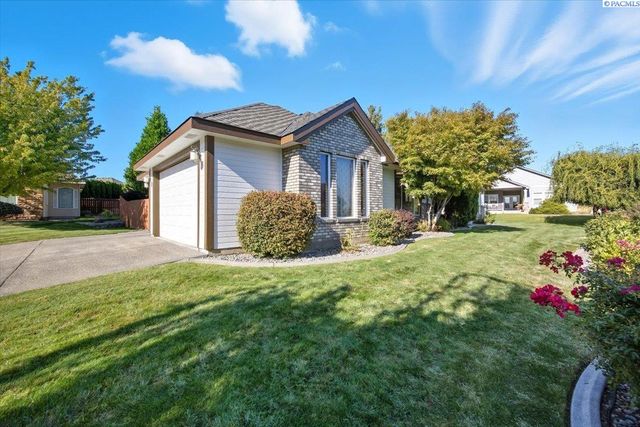 3111 W Canyon Lakes Dr., Kennewick, WA 99337