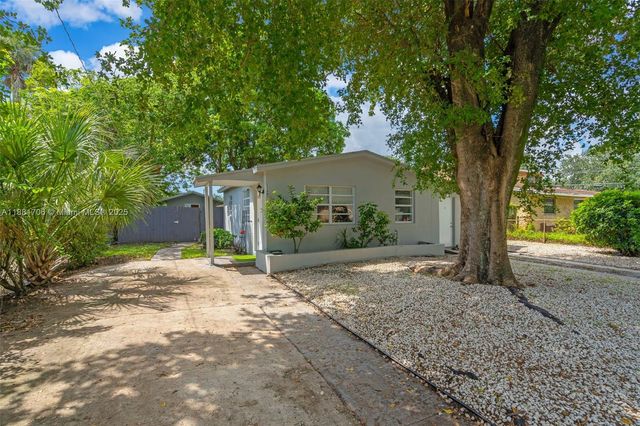 3380 NW 8th Pl, Lauderhill, FL 33311