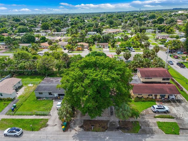 3380 NW 8th Pl, Lauderhill, FL 33311