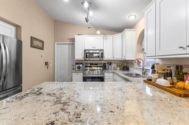 8948 W FARGO Drive, Peoria, AZ 85382