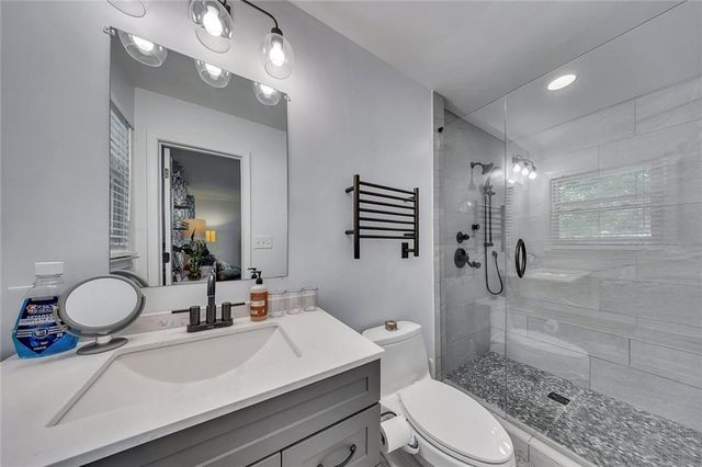 6696 Starling Drive SW, Mableton, GA 30126