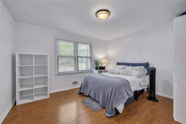 6696 Starling Drive SW, Mableton, GA 30126