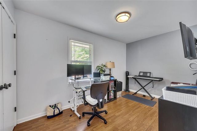 6696 Starling Drive SW, Mableton, GA 30126