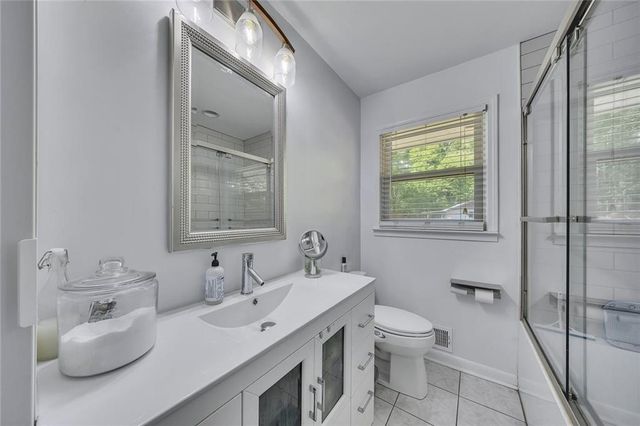 6696 Starling Drive SW, Mableton, GA 30126