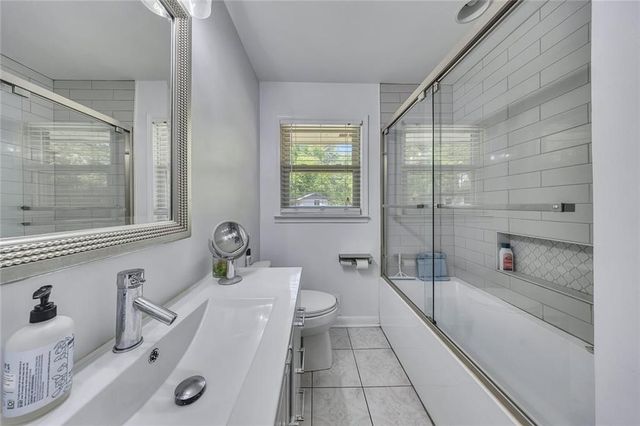 6696 Starling Drive SW, Mableton, GA 30126