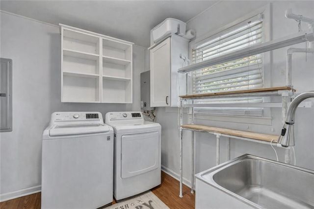 6696 Starling Drive SW, Mableton, GA 30126