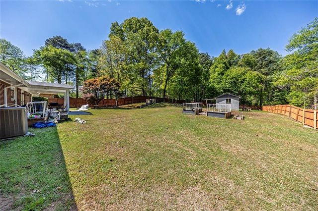 6696 Starling Drive SW, Mableton, GA 30126