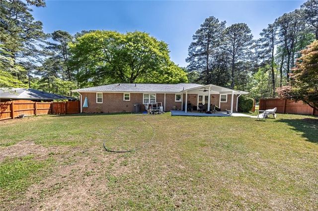 6696 Starling Drive SW, Mableton, GA 30126