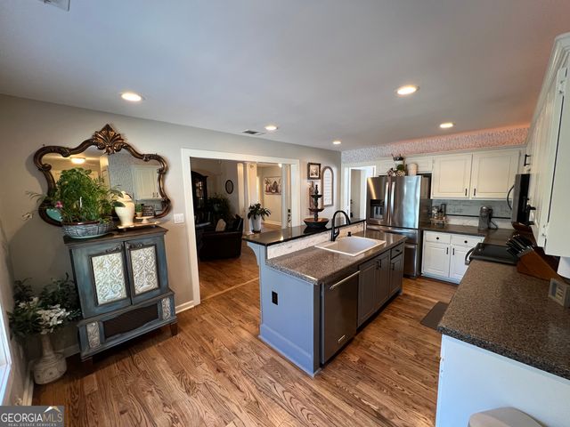 201 Abigaile Court, Mcdonough, GA 30252