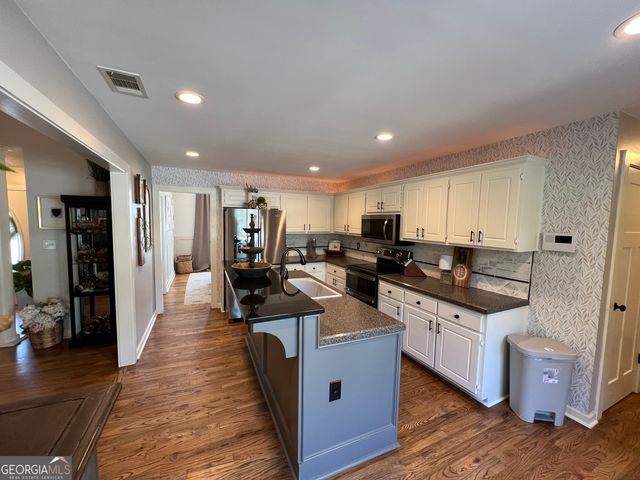 201 Abigaile Court, Mcdonough, GA 30252