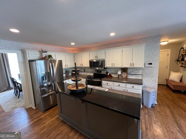 201 Abigaile Court, Mcdonough, GA 30252