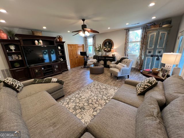 201 Abigaile Court, Mcdonough, GA 30252