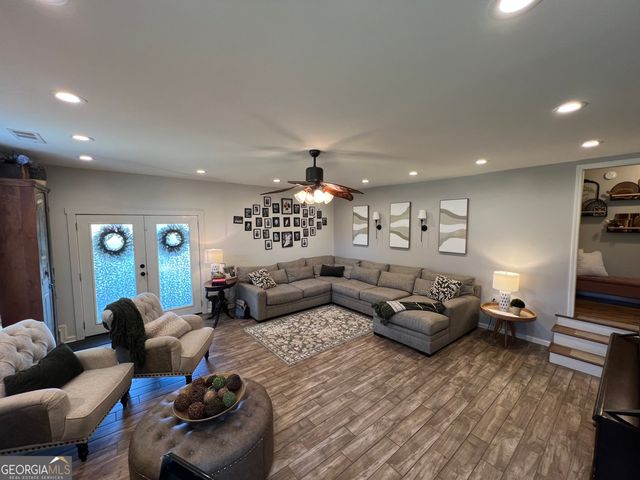 201 Abigaile Court, Mcdonough, GA 30252