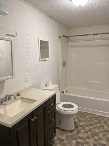 394 County Road 3378, Cleveland, TX 77327