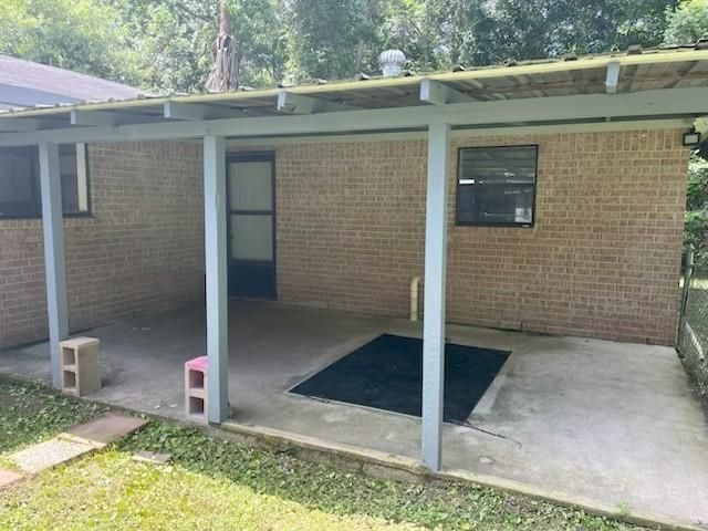 394 County Road 3378, Cleveland, TX 77327