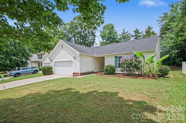 108 Briarwood Lane, Mount Holly, NC 28120