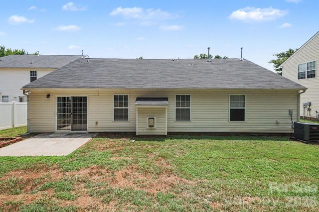 108 Briarwood Lane, Mount Holly, NC 28120