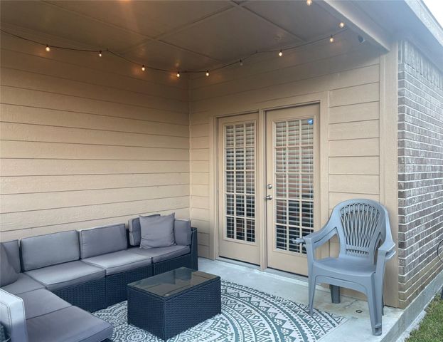 15258 Snowdrop Field Drive, Humble, TX 77396