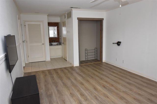 8888 Tallwood DR 2109, Austin, TX 78759