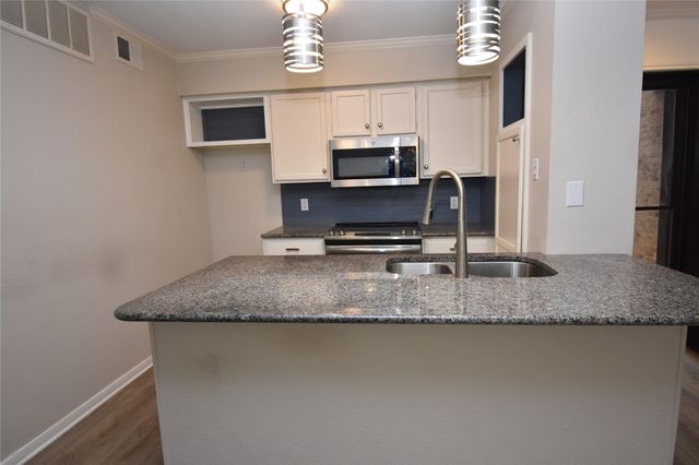 8888 Tallwood DR 2109, Austin, TX 78759