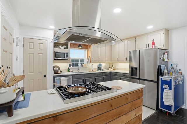 2824 Ryan Ave, Fort Worth, TX 76110