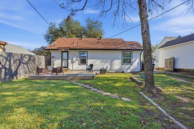 2824 Ryan Ave, Fort Worth, TX 76110