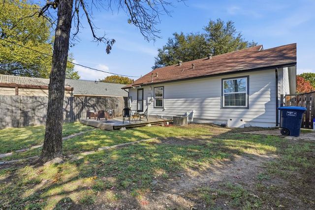 2824 Ryan Ave, Fort Worth, TX 76110