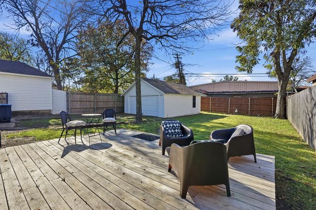 2824 Ryan Ave, Fort Worth, TX 76110