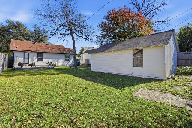 2824 Ryan Ave, Fort Worth, TX 76110