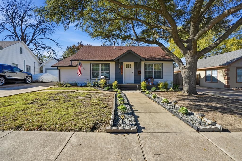 2824 Ryan Ave, Fort Worth, TX 76110