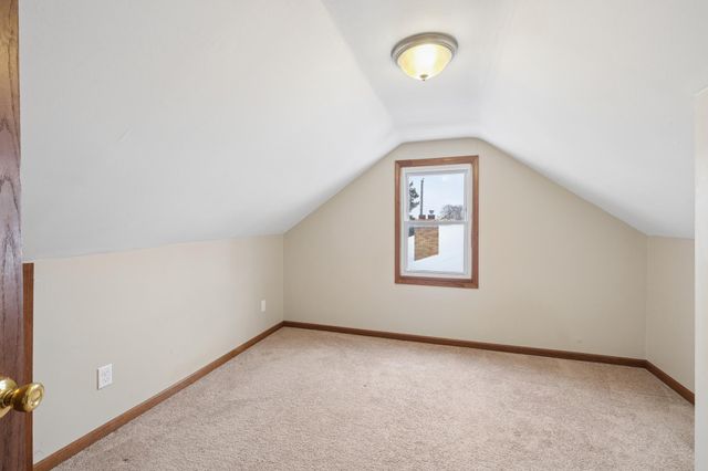 209 Park Street W, South Saint Paul, MN 55075