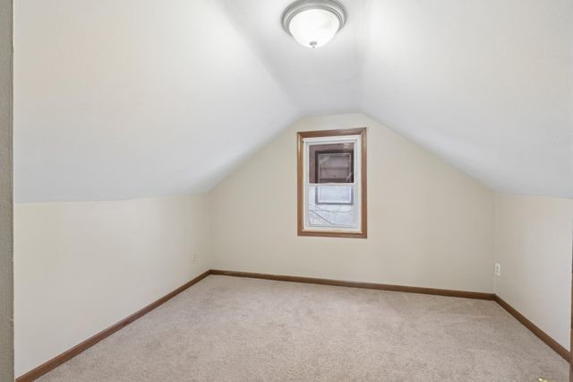 209 Park Street W, South Saint Paul, MN 55075