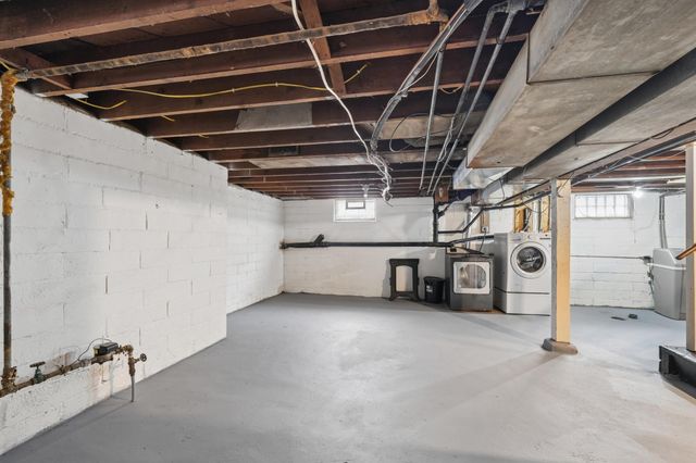 209 Park Street W, South Saint Paul, MN 55075