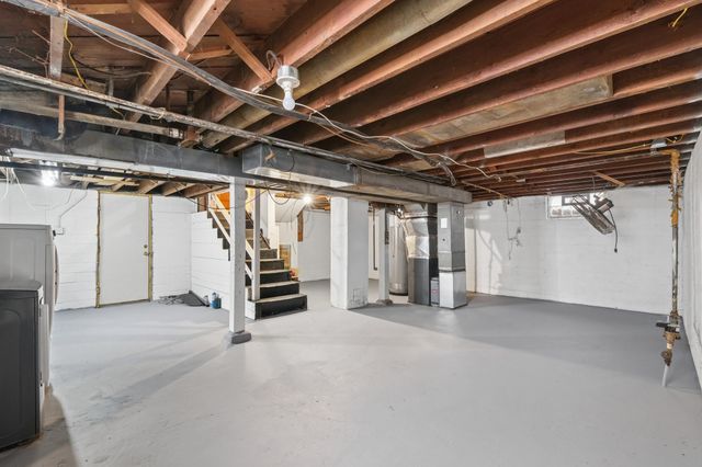 209 Park Street W, South Saint Paul, MN 55075