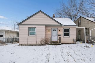 209 Park Street W, South Saint Paul, MN 55075