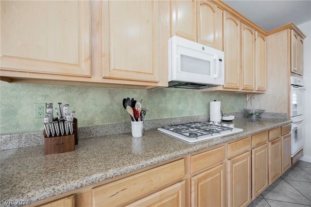 9562 Staff Lane, Las Vegas, NV 89178