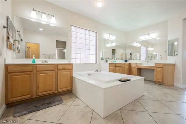 9562 Staff Lane, Las Vegas, NV 89178