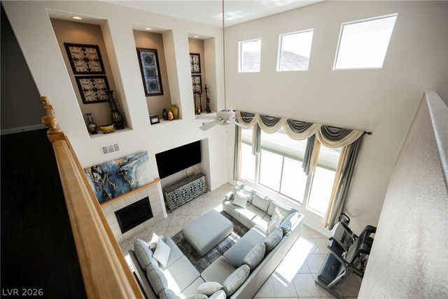 9562 Staff Lane, Las Vegas, NV 89178