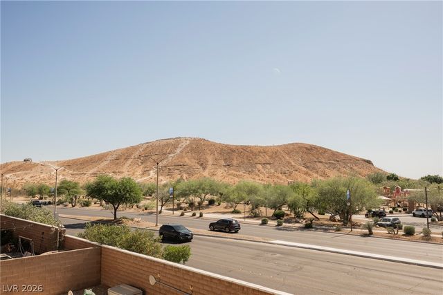 9562 Staff Lane, Las Vegas, NV 89178