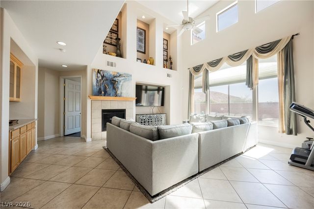 9562 Staff Lane, Las Vegas, NV 89178
