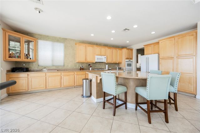 9562 Staff Lane, Las Vegas, NV 89178