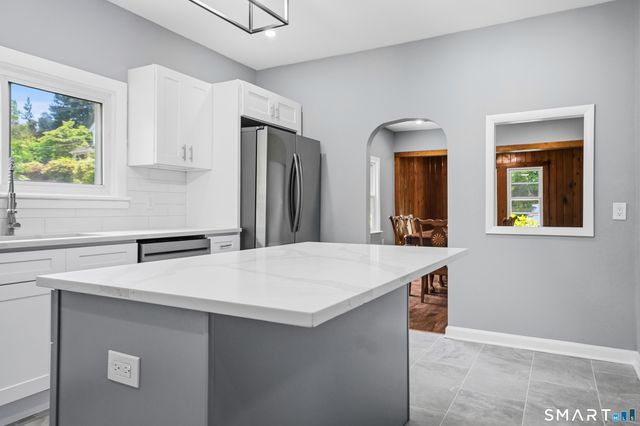275 Riverview Avenue, Shelton, CT 06484