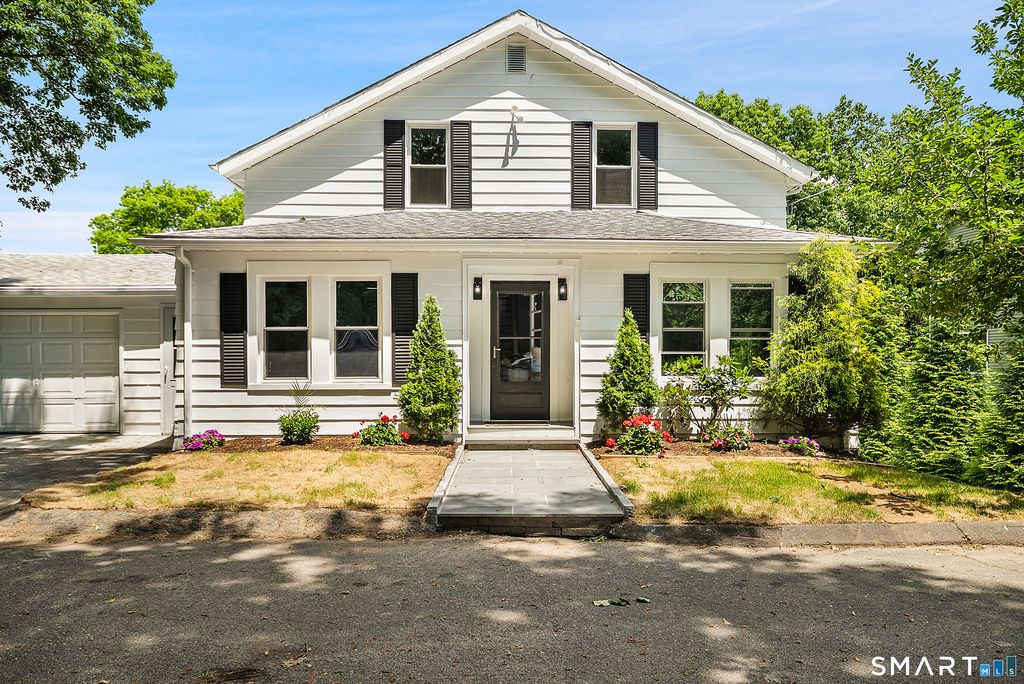 275 Riverview Avenue, Shelton, CT 06484