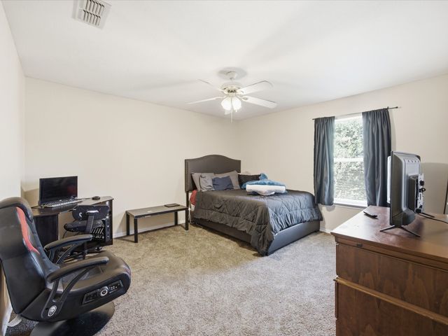 5004 Vaquero Drive, Arlington, TX 76017