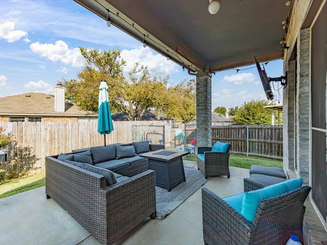 5004 Vaquero Drive, Arlington, TX 76017