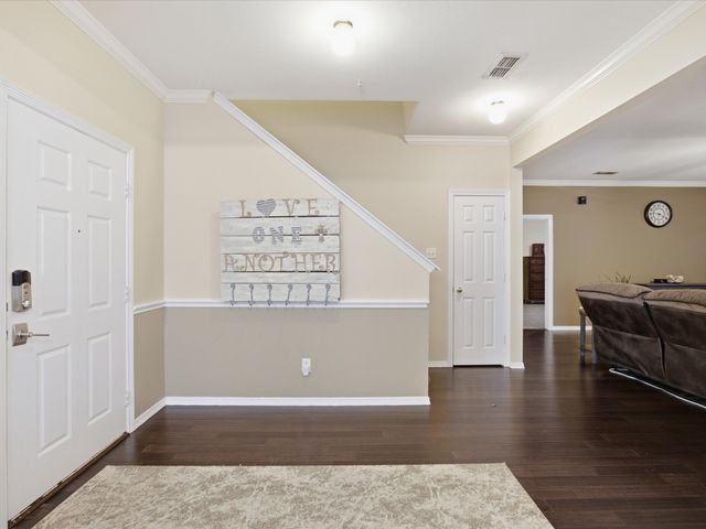 5004 Vaquero Drive, Arlington, TX 76017