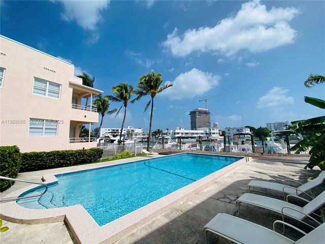 6881 Bay Dr 11, Miami Beach, FL 33141