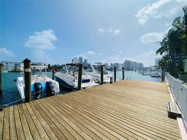 6881 Bay Dr 11, Miami Beach, FL 33141
